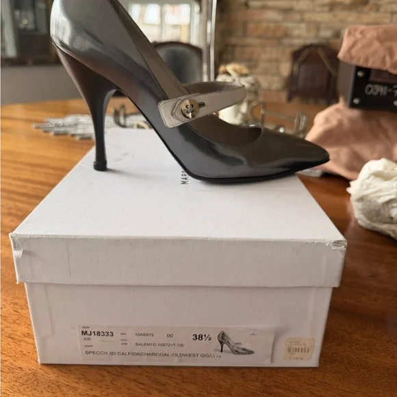 Marc Jacobs metallic silver leather pumps - Picture 3 of 4